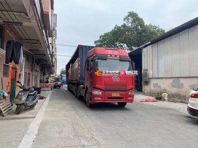 工廠占用公共道路裝卸貨,嚴重影響周邊居民日常生活
